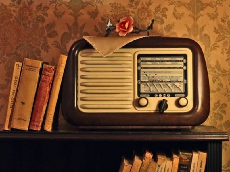 винтажный радио приемник